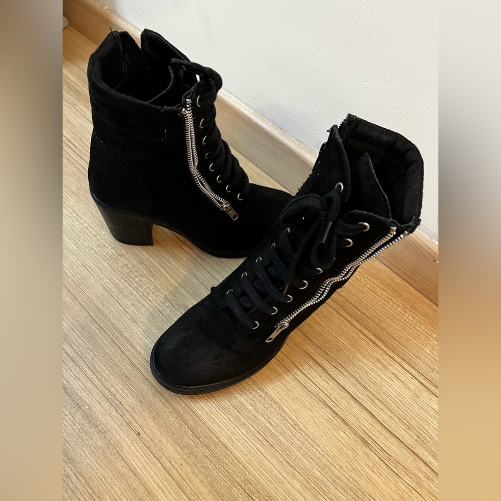 Truffle Collection Lace Up Ankle Boots - Picture 11 of 13